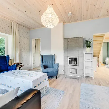 3 Bedroom Family With Huge Garden & Free Parking * Tallinn