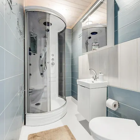 Σπίτι διακοπών 3 Bedroom Family With Huge Garden & Free Parking Ταλίν