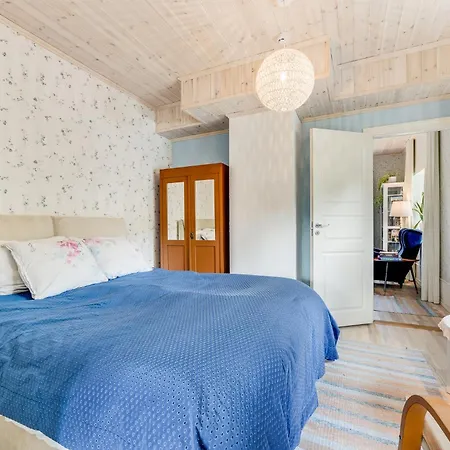 3 Bedroom Family With Huge Garden & Free Parking Feriehus *