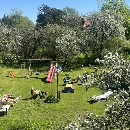 3 Bedroom Family With Huge Garden & Free Parking Σπίτι διακοπών *