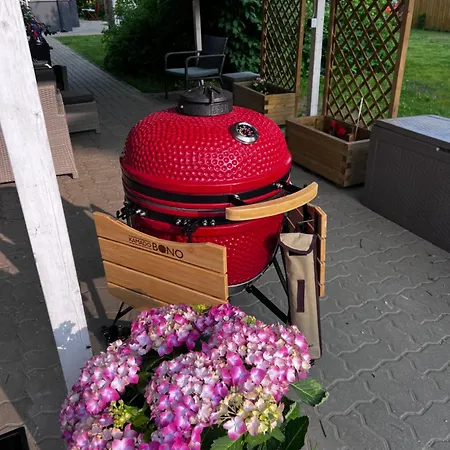 3 Bedroom Family With Huge Garden & Free Parking Feriehus *