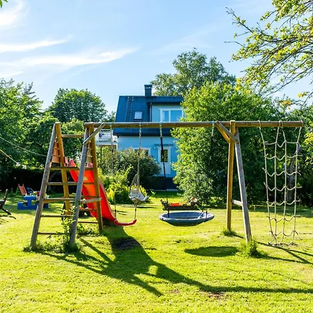 3 Bedroom Family With Huge Garden & Free Parking Σπίτι διακοπών *